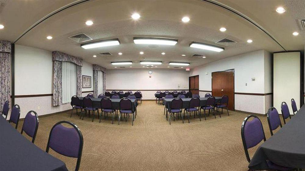 Holiday Inn Express Hutchison By Ihg Hutchinson Exteriör bild